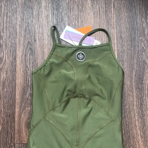 EverrEver Jumpsuit - Picture 2 of 5